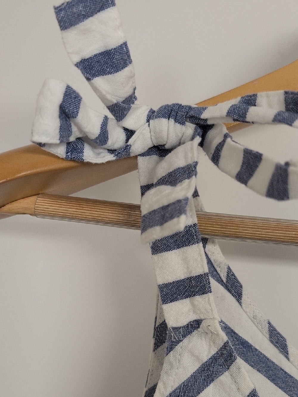 WILDFIRE BLUE & WHITE STRIPED TIE SHOULDER TANK TOP - Picture 4 of 5